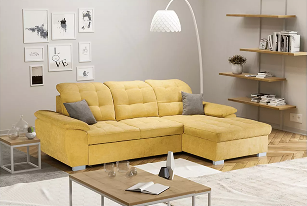 Udoban kauč koji je idealan za odmor i relax ali može poslužiti i za udobno spavanje vaših gostiju