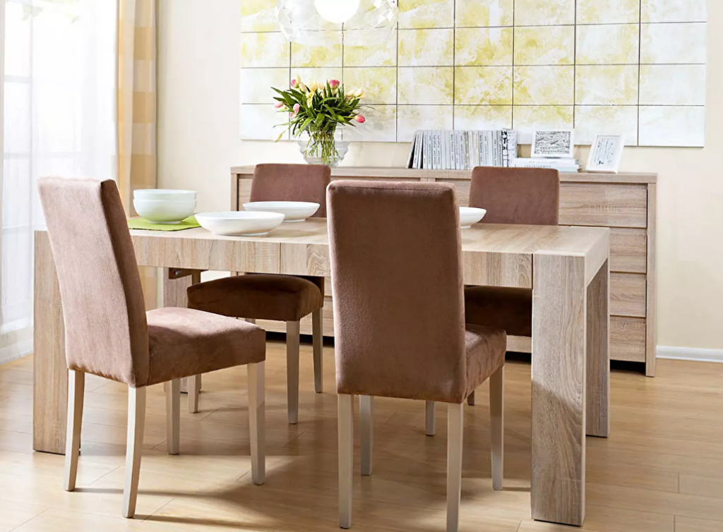 Blagovaonski set Kaspian se sastoji od blagovaonskog stola i 2 komode