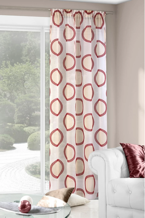 Tekstil je idealan materijal za vaše zavjese. Osim estetske privlačnosti, zavjese imaju nekoliko praktičnih namjena: pružaju privatnost, griju prostoriju zimi i štite vaš dom od sunčevih zraka ljeti.