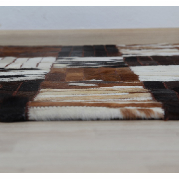 Kožni tepih 120x180 cm Korlug TIP 04 (goveđa koža + uzorak patchwork) 