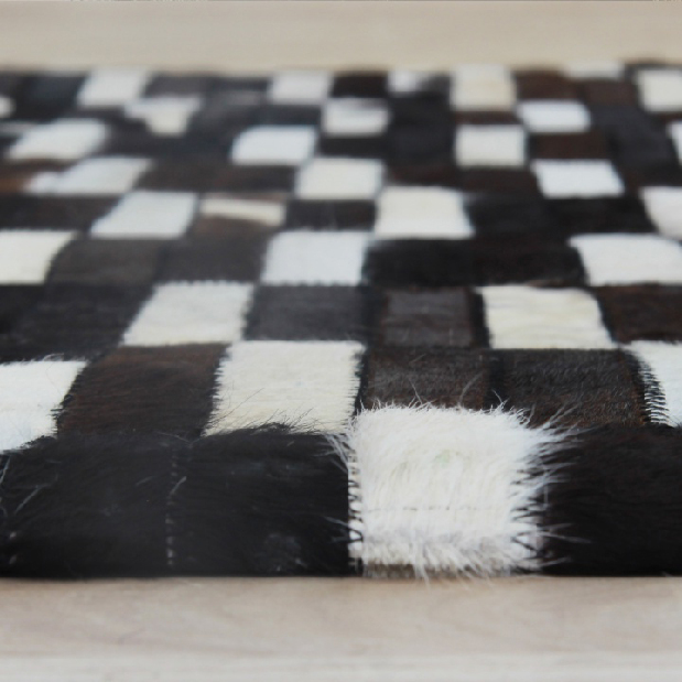 Kožni tepih 69x140 cm Korlug TIP 06 (goveđa koža + uzorak patchwork) 