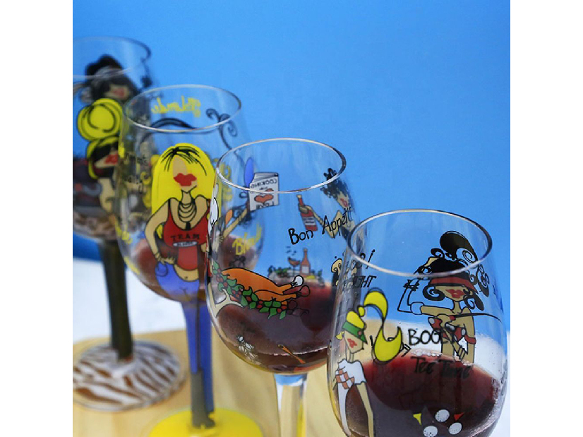 Set 4 ručno oslikane čaše za vino 490ml Hila
